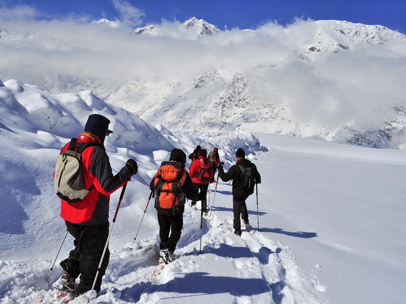 Snowshoe stay Daniel Guilly Hotel Aurélia Saint Lary