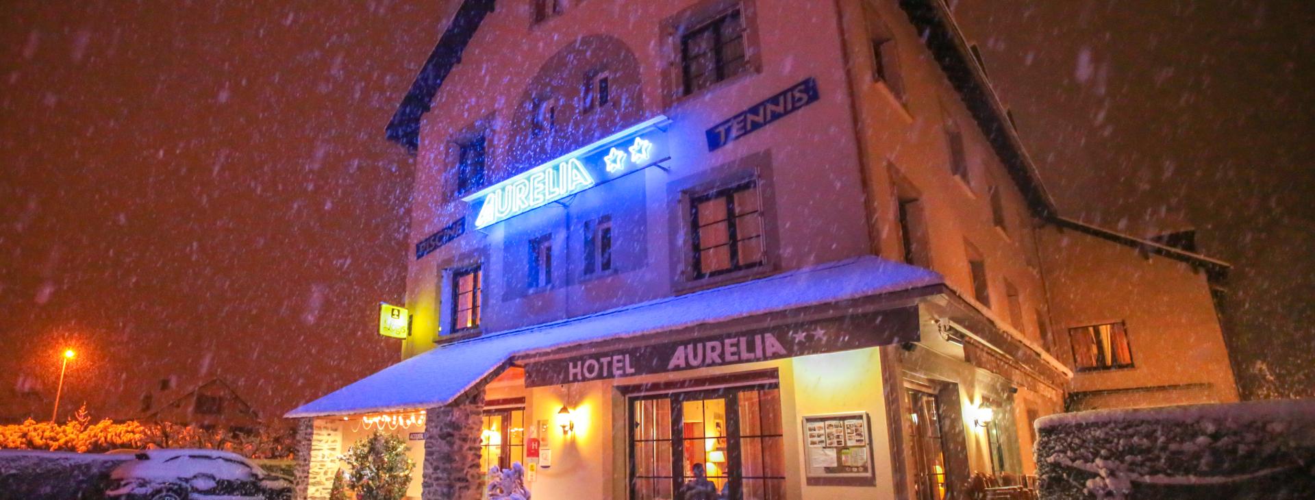Facade hôtel AURELIA hiver cozy